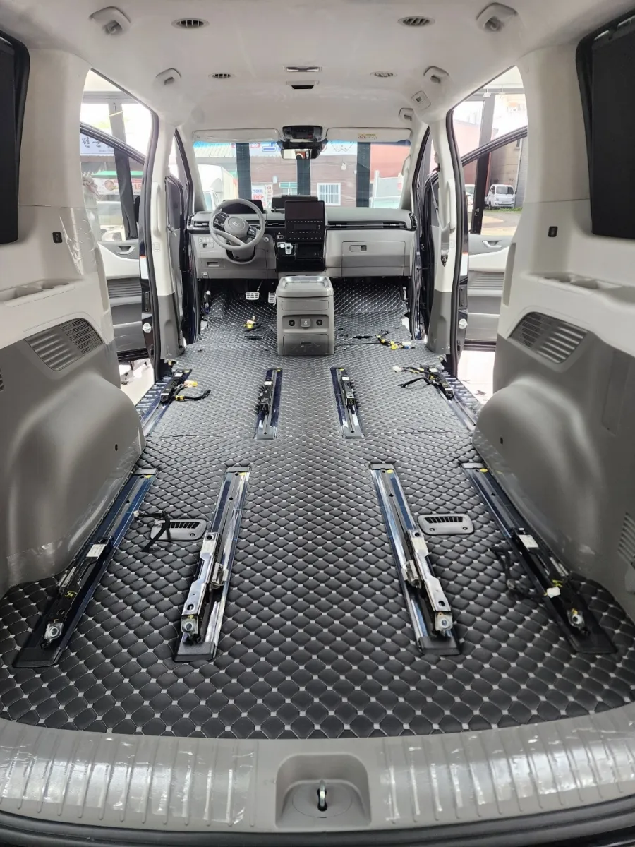 Hyundai Staria interior customization - Hyundai Staria Interior Customization Review: Cost & Results photo 3