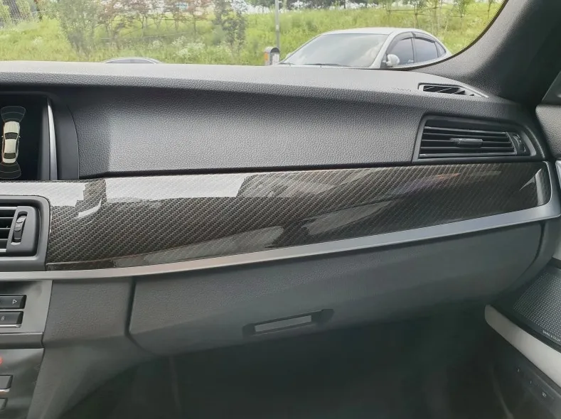 BMW M5 interior customization - BMW M5 Interior Carbon Hydrographics Review — Enhanced Luxury photo 8