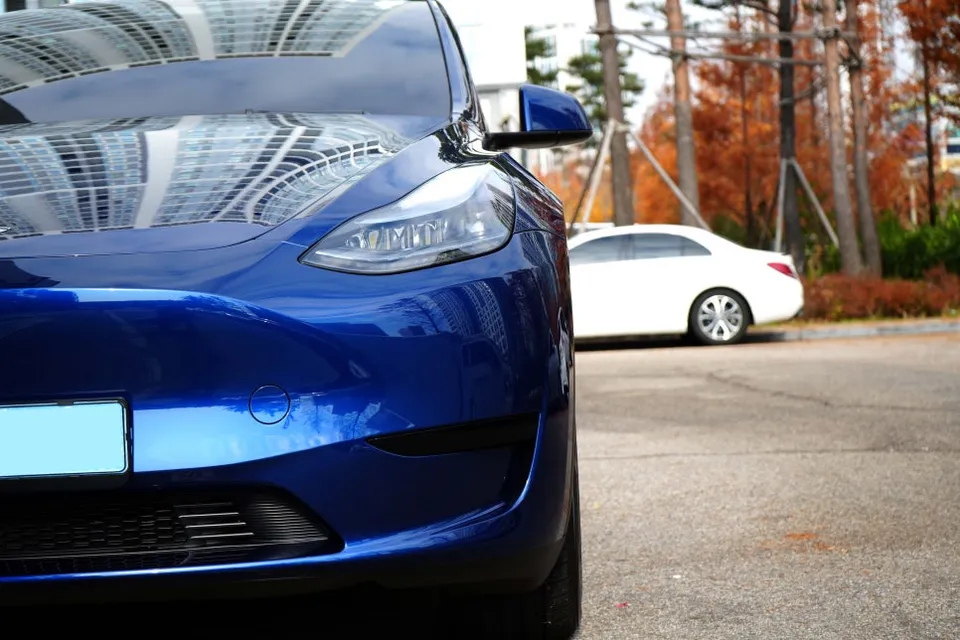 Tesla Model Y New Car Package Review — Enhanced Visibility & Priv photo 2