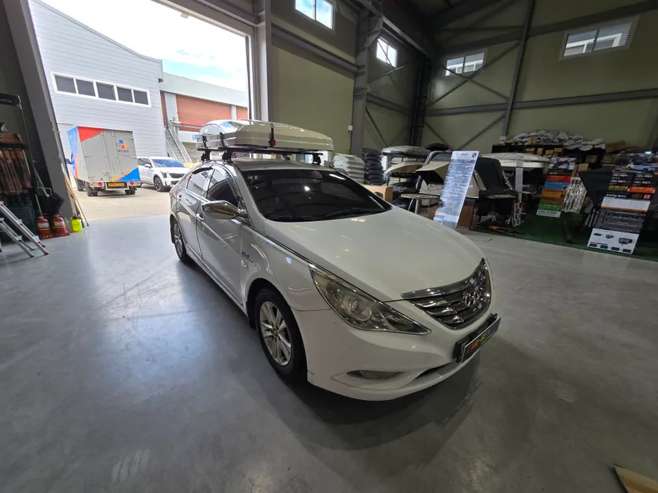 Hyundai Sonata car accessories - Hyundai Sonata Car Accessories Review: Cost & Results photo 4