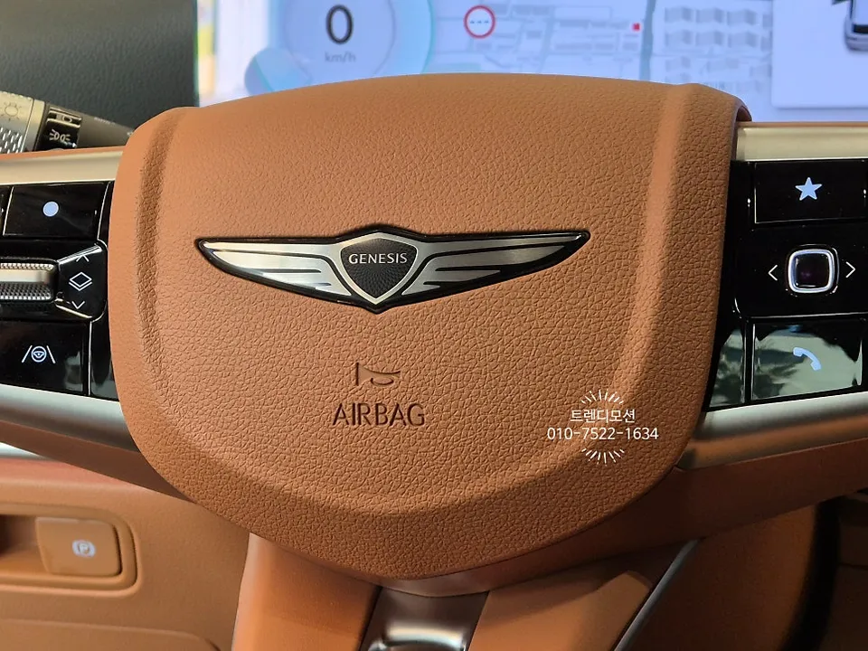 Genesis GV80 Facelift steering wheel - Genesis GV80 Facelift Steering Wheel Customization: Brown Leather photo 5