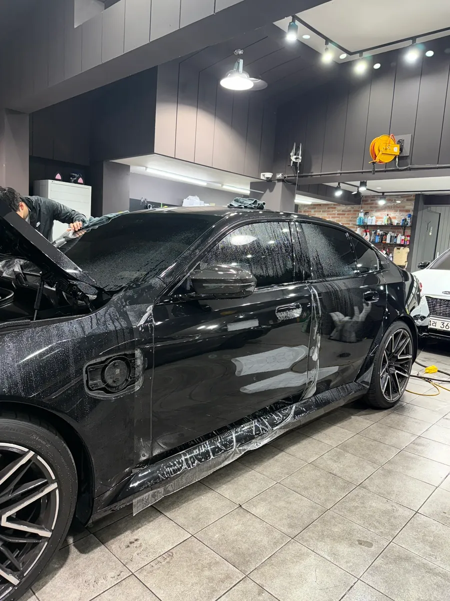BMW M5のPPF施工事例|費用目安と仕上がり 施工写真 4-1