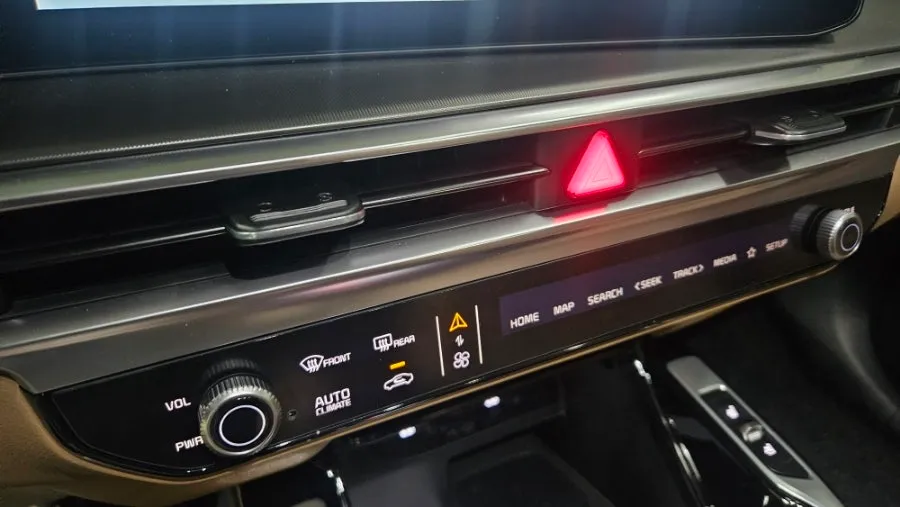 Kia Sorento MQ4 ambient lighting - Kia Sorento MQ4 Ambient Lighting Review — Enhanced Interior Mood photo 3