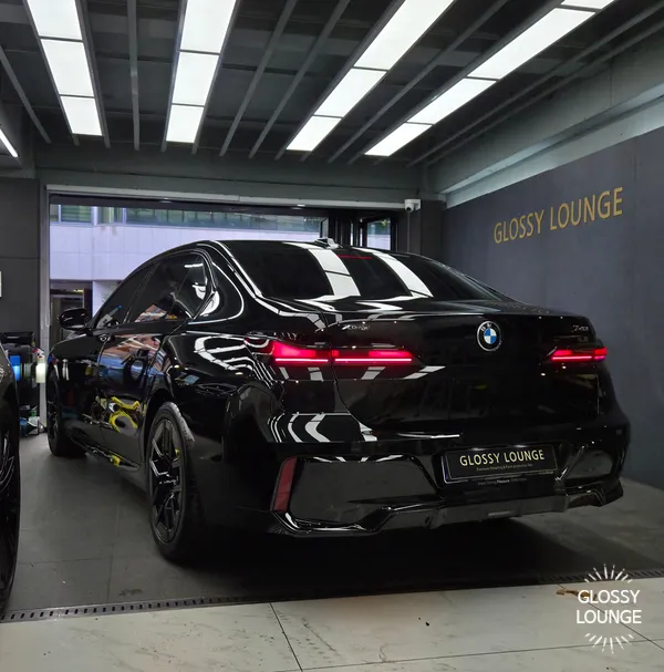 BMW 7 Seriesのホイールリペア・塗装事例 施工写真 3-2