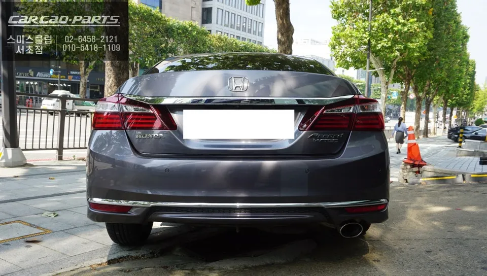 Honda Accord 9.5のドライブレコーダー取付事例 施工写真 1-2