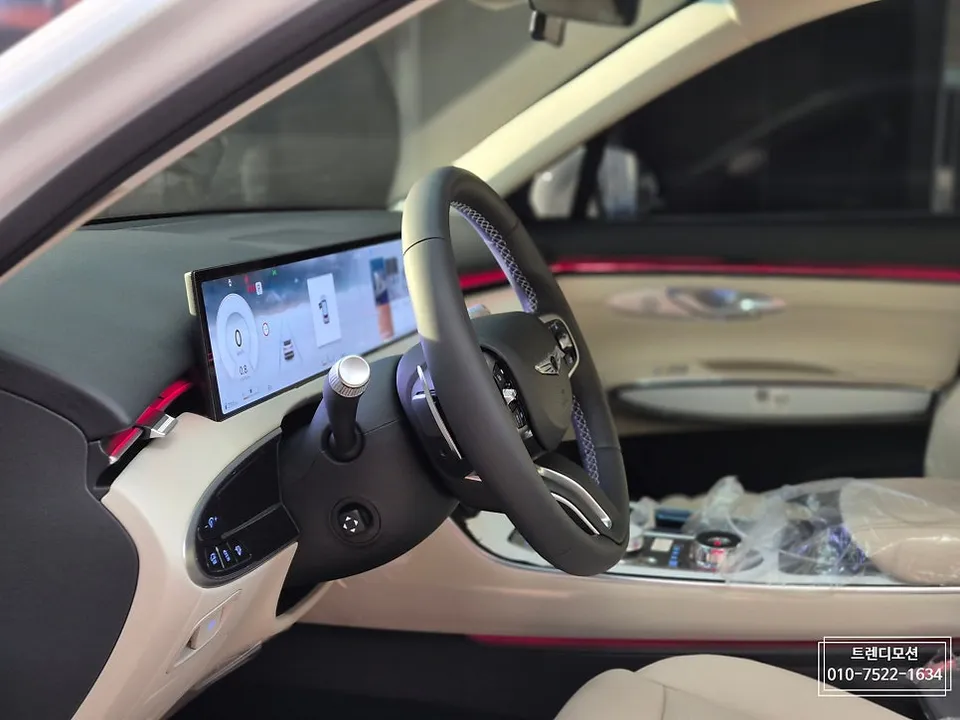 Genesis GV70 steering wheel - Genesis GV70 Steering Wheel Customization Review photo 4