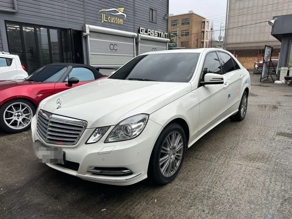 Mercedes-Benz E-Class W212 paint correction installation result