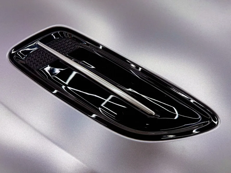 Kia Stingerのカーラッピング事例|費用目安・仕上がり 施工写真 3-3
