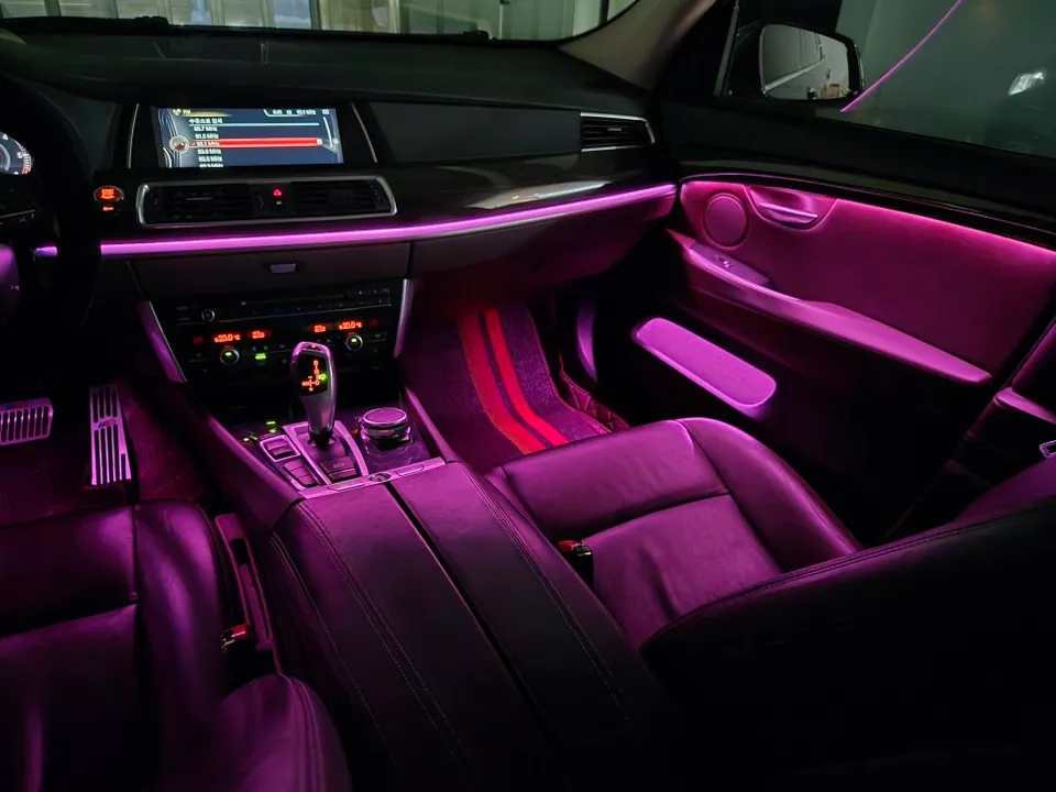 BMW 5GT ambient lighting - BMW 5GT Ambient Lighting Upgrade - Enhanced Brightness & 40 Movin photo 4