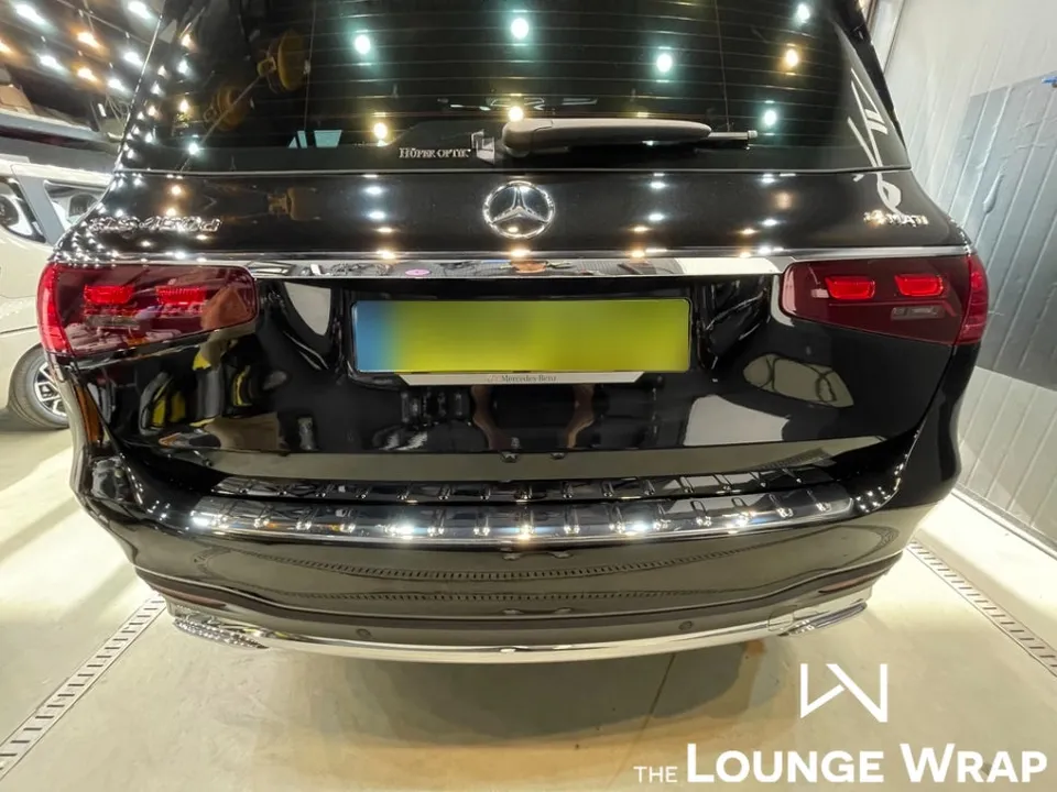 Mercedes-Benz GLSのカーラッピング事例 施工写真 4