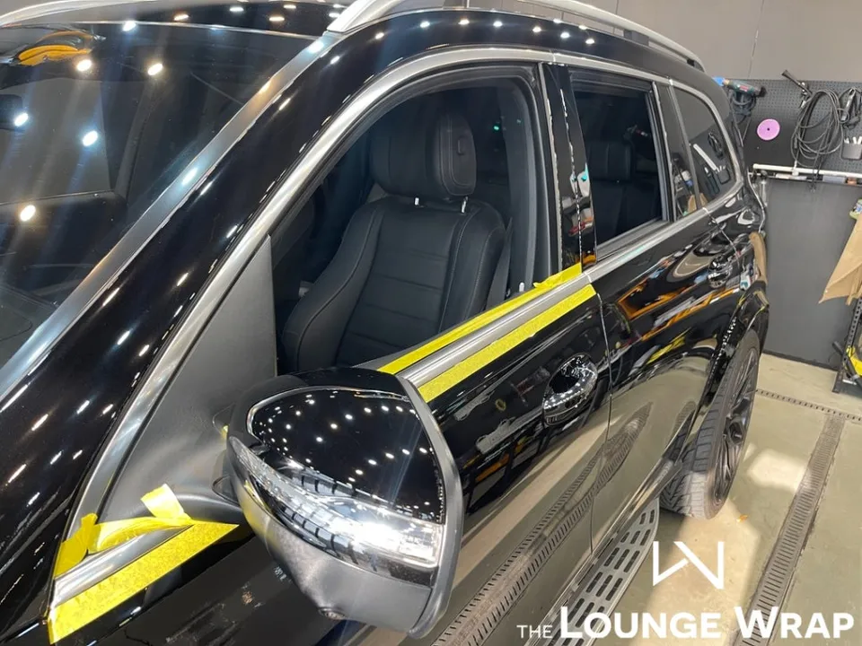 Mercedes-Benz GLSのカーラッピング事例 施工写真 5
