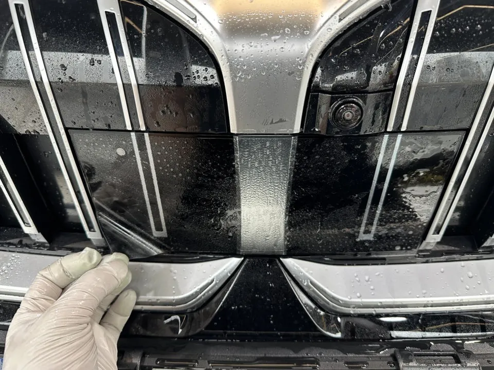 BMW 5 Series G30 PPF施工事例｜費用目安・仕上がり 施工写真 2-3