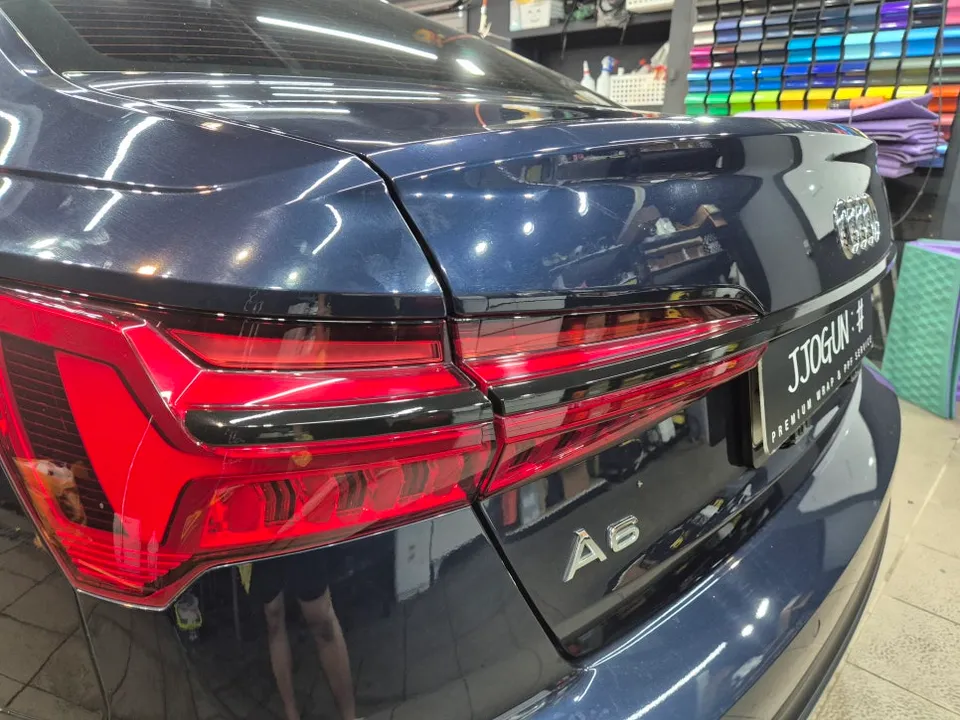 Audi A6のクロームモールラッピング事例|費用目安・仕上がり 施工写真 2-3