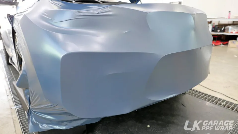 BMW M2のカーラッピング事例｜3Mサテンサンダークラウド 施工写真 3-2