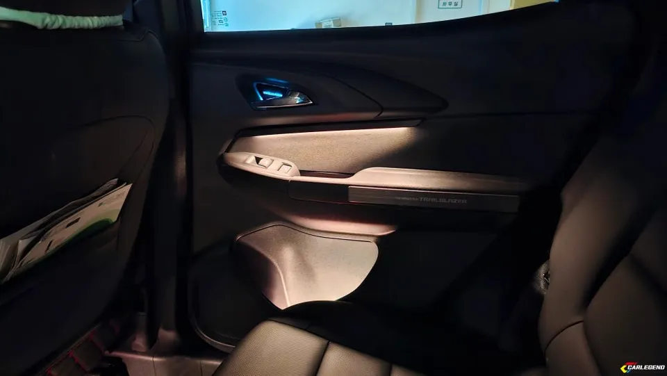 Chevrolet Trailblazer ambient lighting - Chevrolet Trailblazer Ambient Lighting Installation Review — Cost photo 6