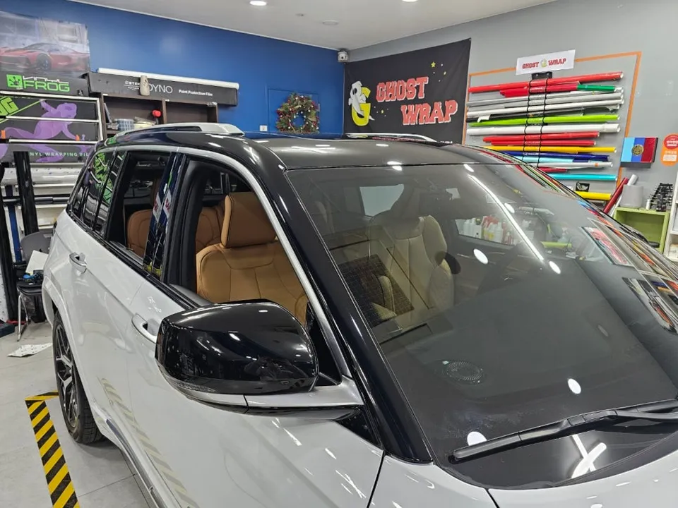 Jeep Grand Cherokeeのカーラッピング事例｜費用目安・仕上がり 施工写真 1-3