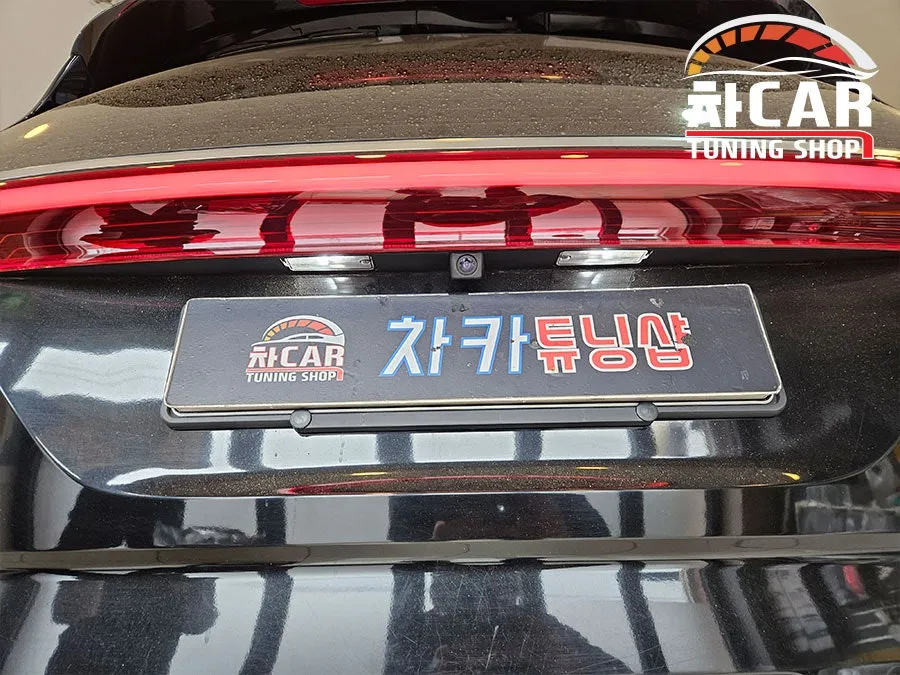Kia Carnivalのドライブレコーダー取付事例 施工写真 4-1
