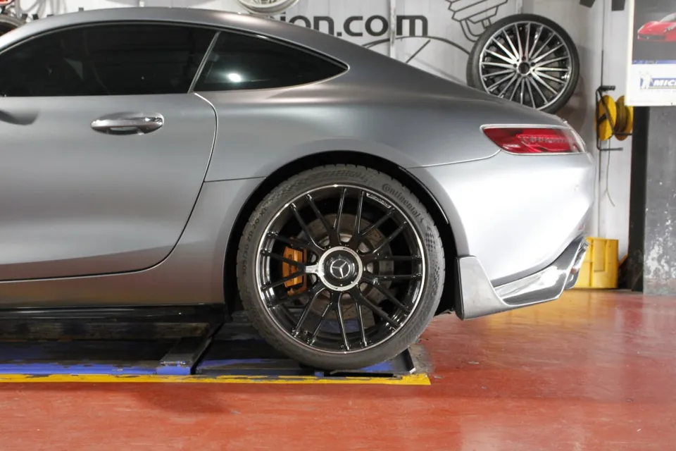 Mercedes-Benz AMG GT wheel repair - Mercedes-Benz AMG GT Wheel Repair & Painting Review photo 3