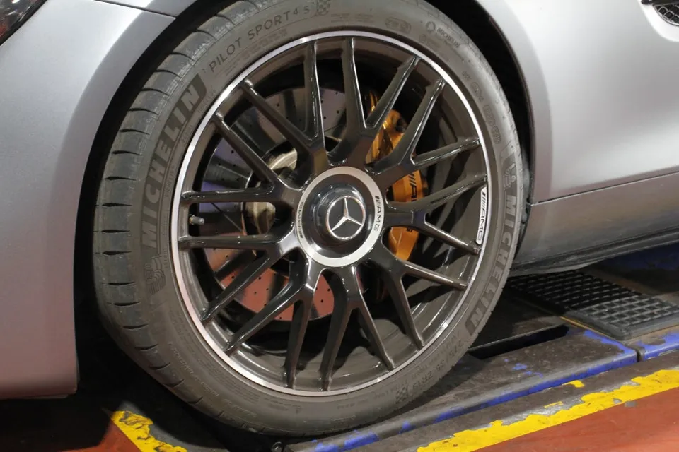 Mercedes-Benz AMG GT wheel repair - Mercedes-Benz AMG GT Wheel Repair & Painting Review photo 6