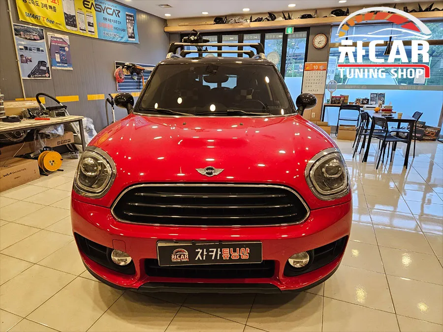 MINI Countrymanのガラスコーティング事例 施工写真 5