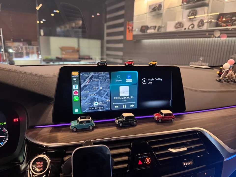 BMW 5 Series G30のAndroid Auto・CarPlay取付事例 施工写真 1-3