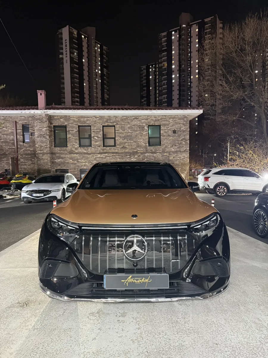 Mercedes-Benz EQSのカーラッピング事例|費用目安・仕上がり 施工写真 2-3