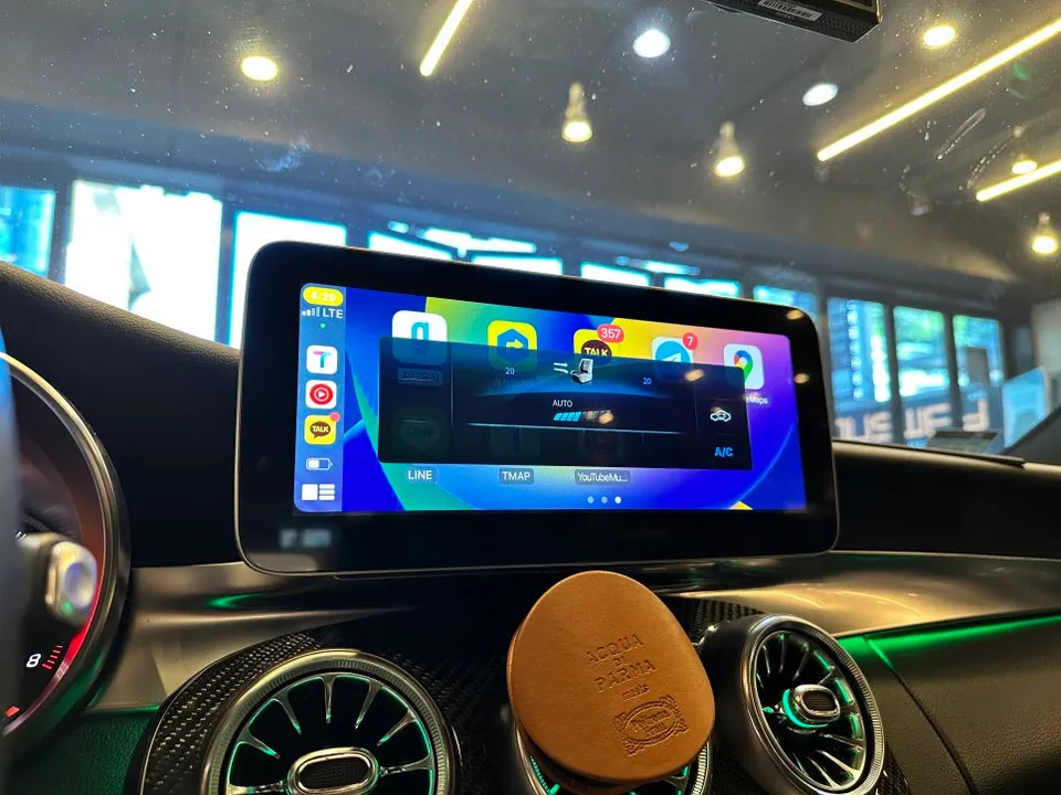Mercedes-Benz C200のAndroid Auto・CarPlay取付事例 施工写真 1-3