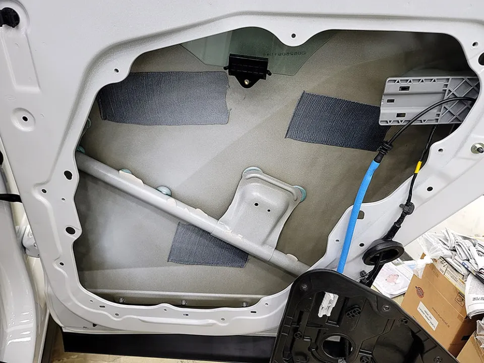 Hyundai Tucson soundproofing - Hyundai Tucson Soundproofing Review: Road Noise Reduction photo 4