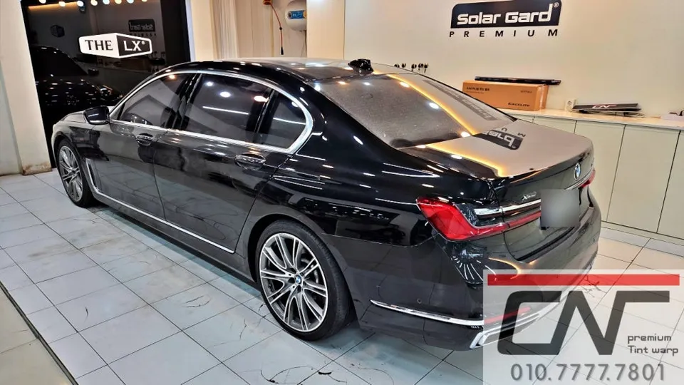 BMW 7 Seriesのガラスコーティング事例|費用目安・仕上がり 施工写真 3-3