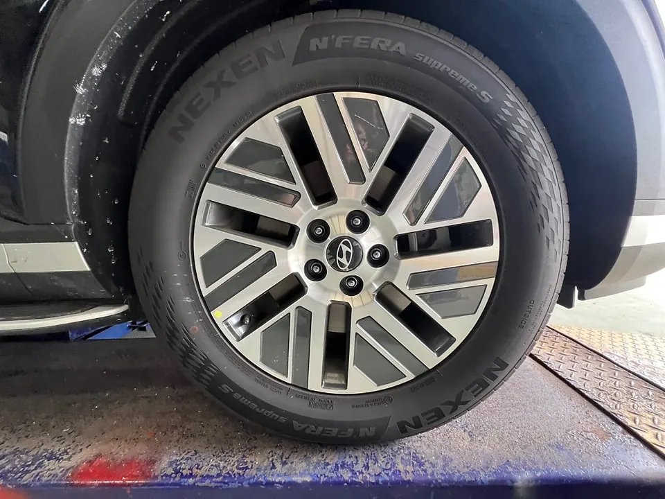 Hyundai Palisadeのホイールリペア・塗装事例 施工写真 3-1