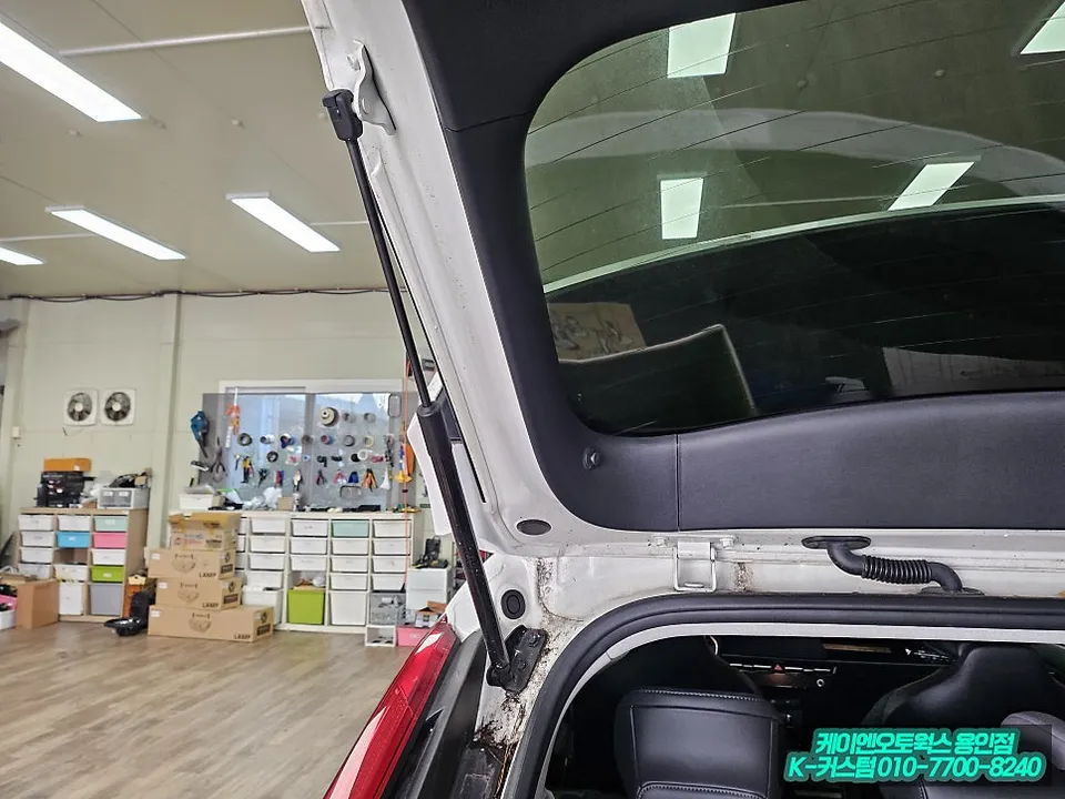 Kia Niro SG2 oem options - Kia Niro SG2 Power Tailgate Upgrade Review photo 3