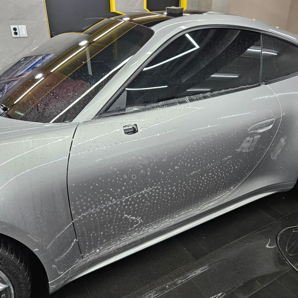 ポルシェ 911 992 PPF施工事例｜費用目安と仕上がり 施工写真 1-2