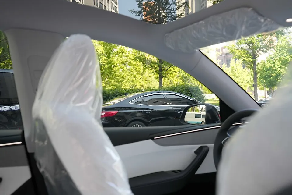 Tesla Model Y window tinting - Tesla Model Y Window Tinting Review: Cost & Heat Rejection photo 5