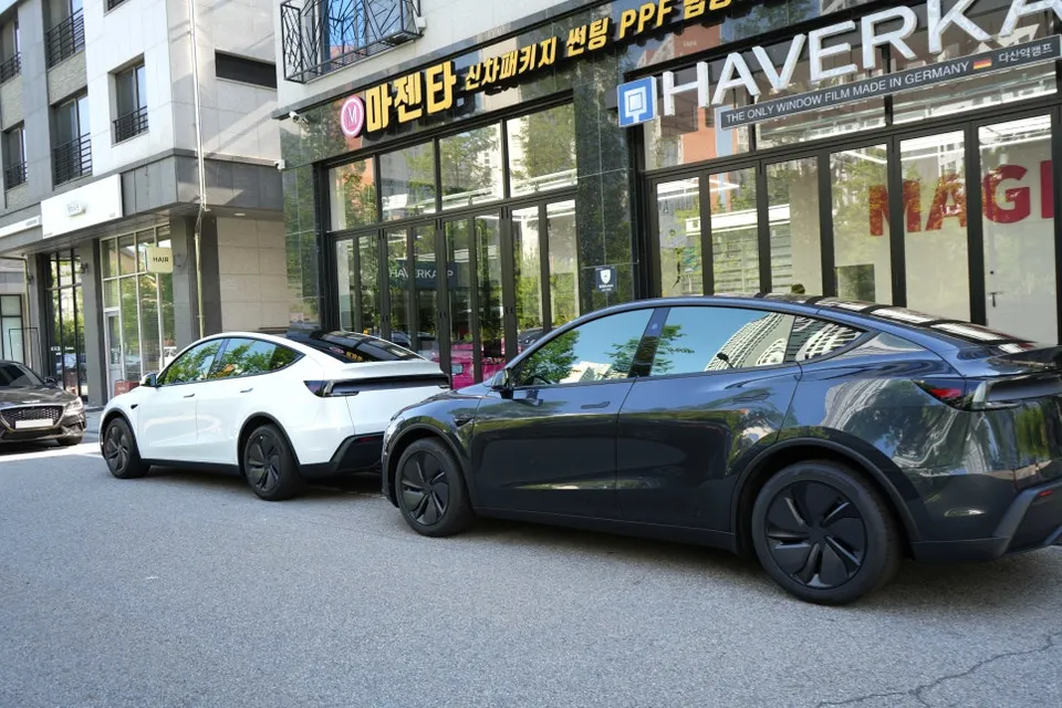 Tesla Model Yのカーフィルム施工事例|費用目安・仕上がり 施工写真 4-2