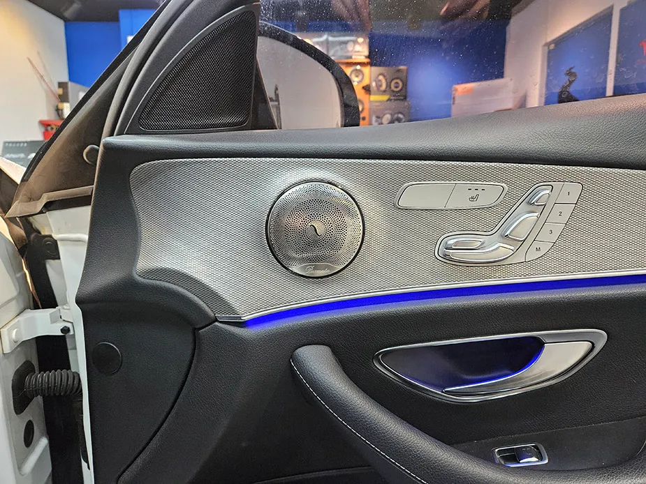 Mercedes-Benz E-Class W213 ambient lighting - Mercedes-Benz E-Class W213 Ambient Lighting Review — Cost photo 3