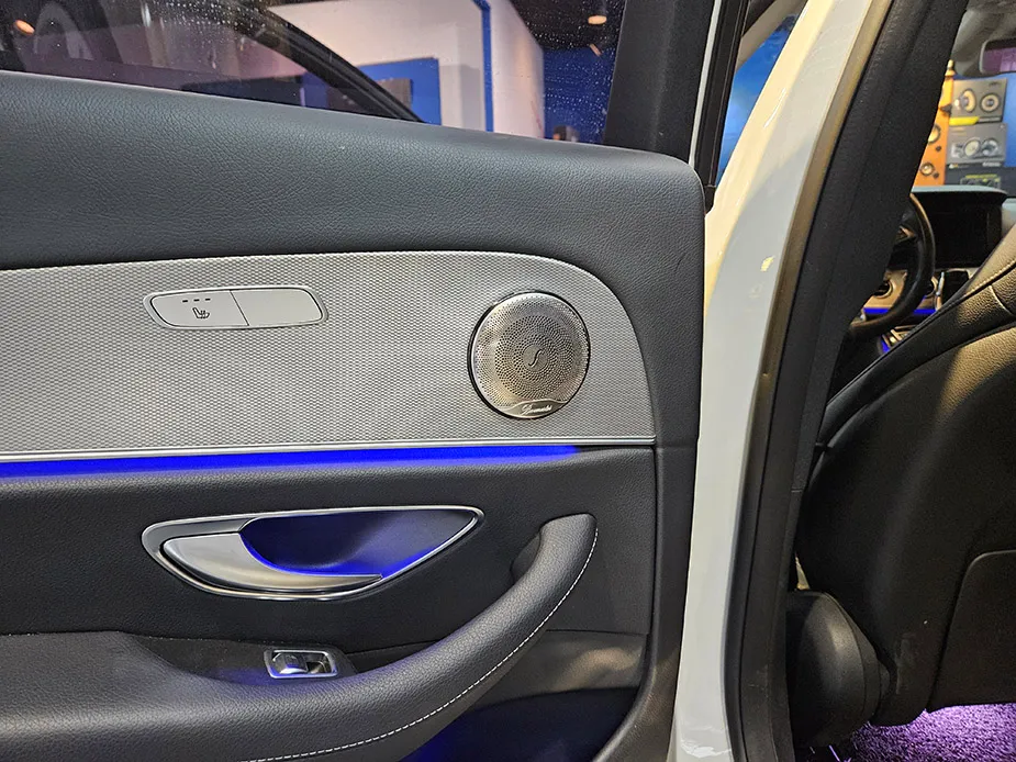 Mercedes-Benz E-Class W213 ambient lighting - Mercedes-Benz E-Class W213 Ambient Lighting Review — Cost photo 5
