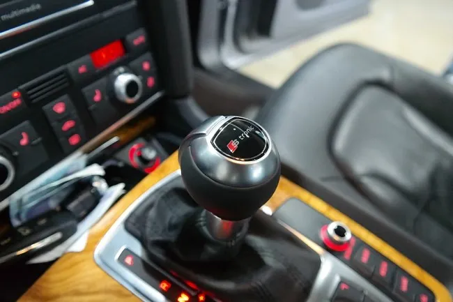 Audi Q7 steering wheel - Audi Q7 Custom Steering Wheel Upgrade Review photo 3