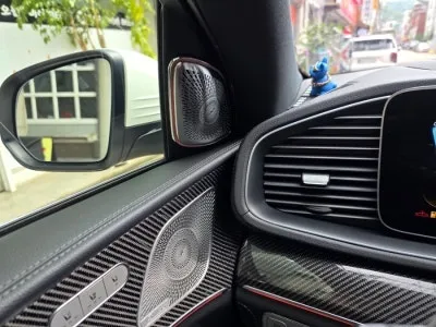 Mercedes-Benz GLE53 AMG ambient lighting - Mercedes-Benz GLE53 AMG Ambient Lighting Review — Before/After photo 3