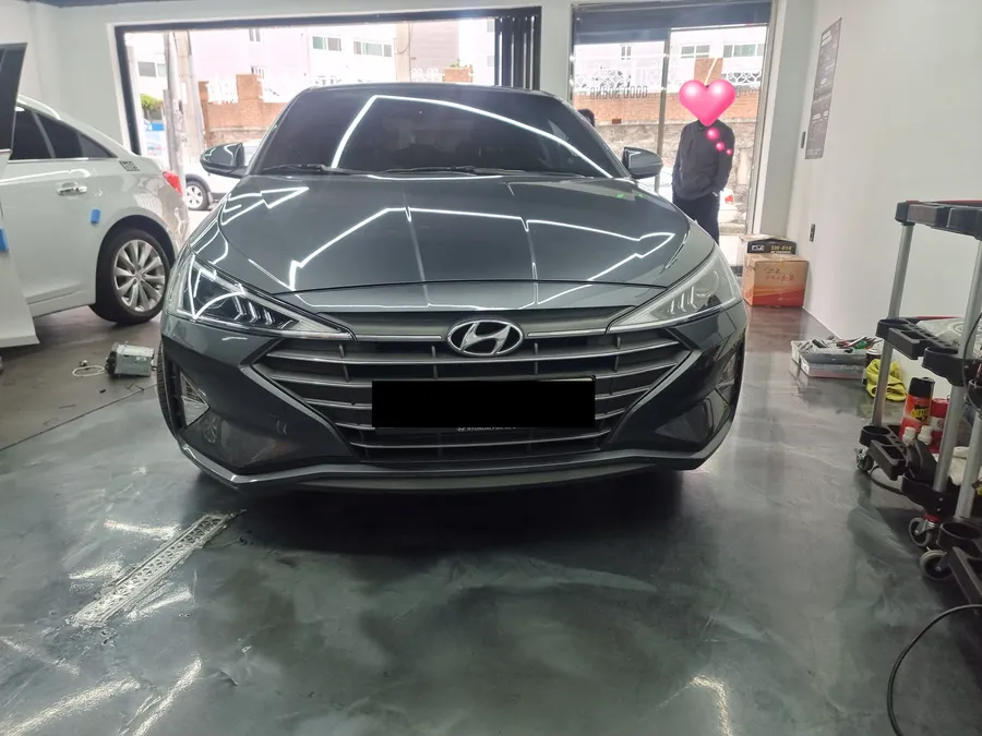 Hyundai Elantra AD dash cam installation result