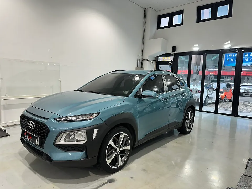 Hyundai Konaのカーフィルム施工事例 施工写真 3