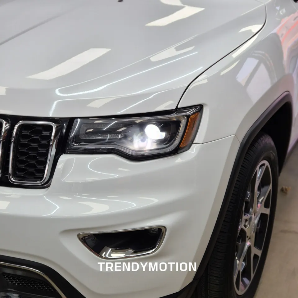 Jeep Grand Cherokee lighting upgrade - Jeep Grand Cherokee Lighting Upgrade Review: Brighter LEDs photo 3