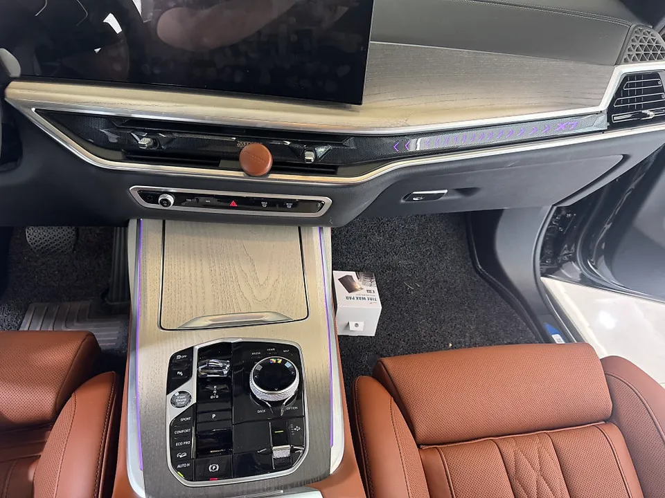 BMW X7のカーラッピング事例｜費用目安・仕上がり 施工写真 3-2