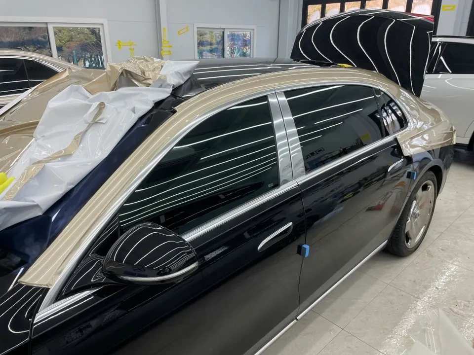 メルセデス・ベンツ S580 Maybachのカーラッピング事例 施工写真 1-3
