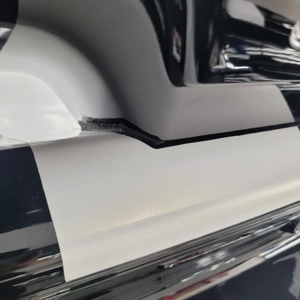 Ford Mustangのカーラッピング事例|費用目安・仕上がり 施工写真 3-3