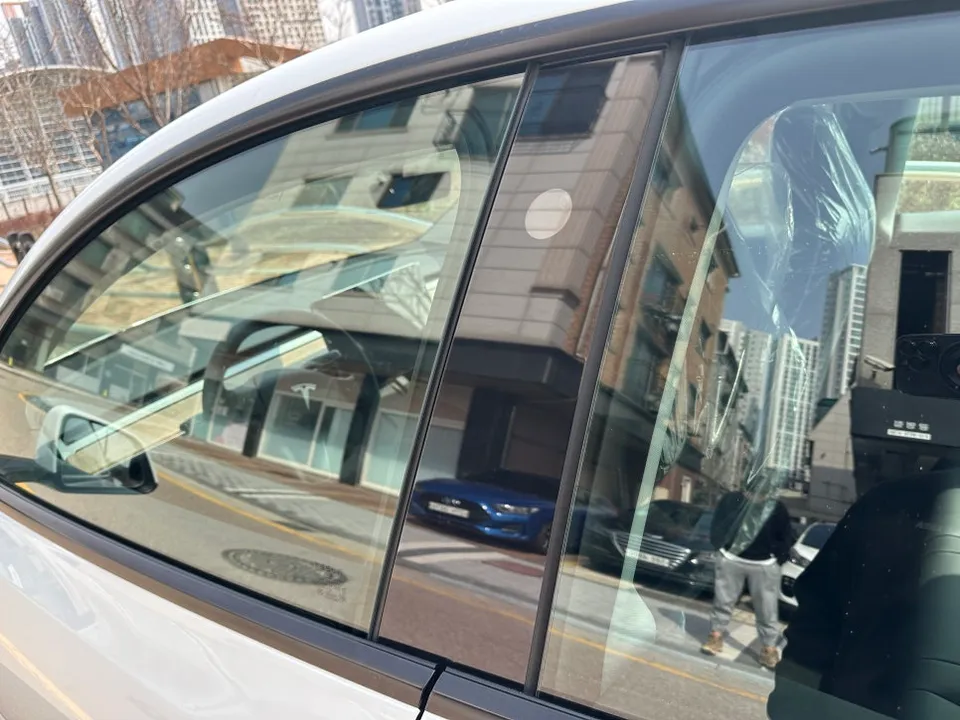 Tesla Model YのPPF施工事例｜費用目安と仕上がり 施工写真 3-2