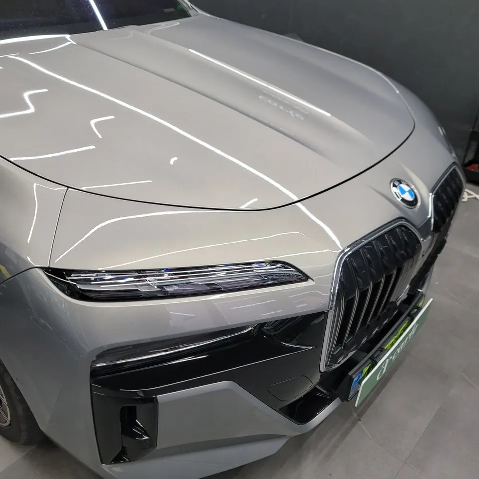 BMW 7 Seriesのカーラッピング事例｜費用目安・仕上がり 施工写真 2-2