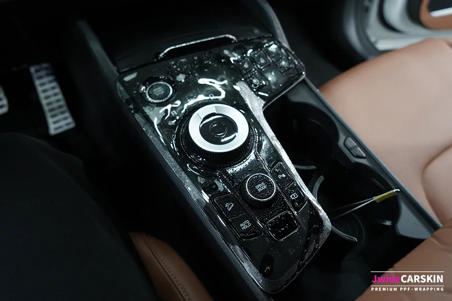 Kia Sportage ppf - Kia Sportage PPF Review: High-Gloss Interior Protection photo 4