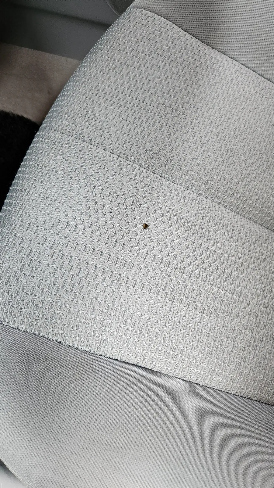 Hyundai Elantra seat ventilation - Hyundai Elantra Seat Ventilation & Heating Review — Enhanced Comf photo 3