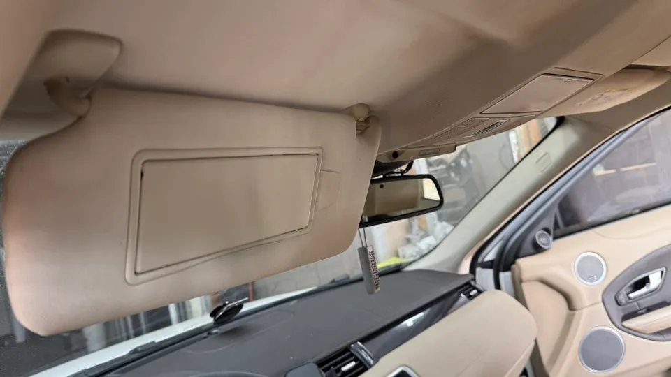 Land Rover Evoque interior customization - Land Rover Evoque Interior Customization Review — Cost & Results photo 5