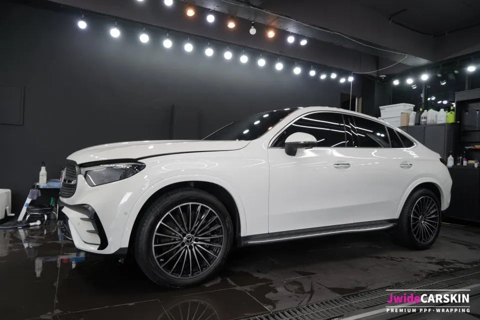 Mercedes-Benz GLC300 4MATIC C254のPPF施工事例 施工写真 2-2